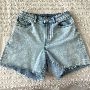 Express Shorts